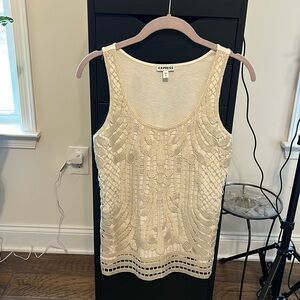 Women’s sleeveless tank top in size M in ivory color